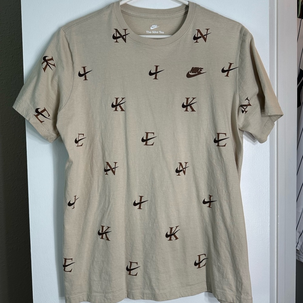 Nike T-shirt